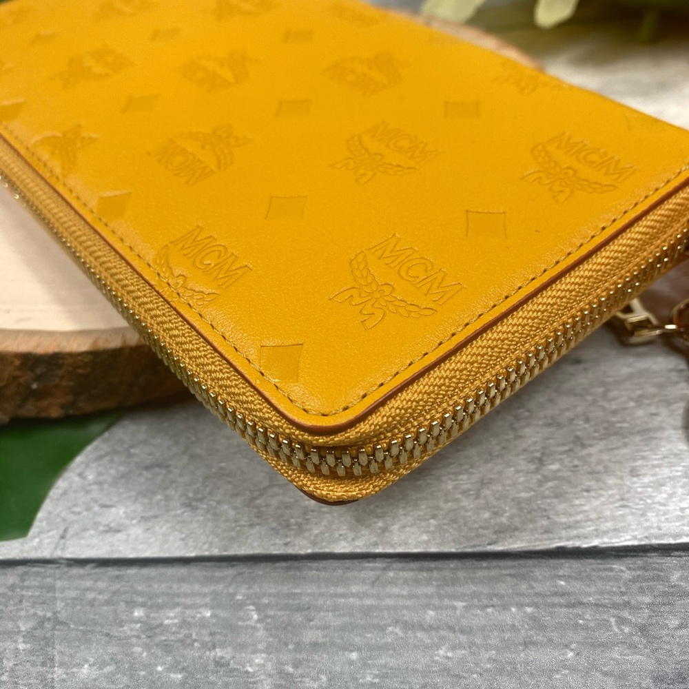 MCM klara zip around wallet viseto large mango - Picture 3 of 7